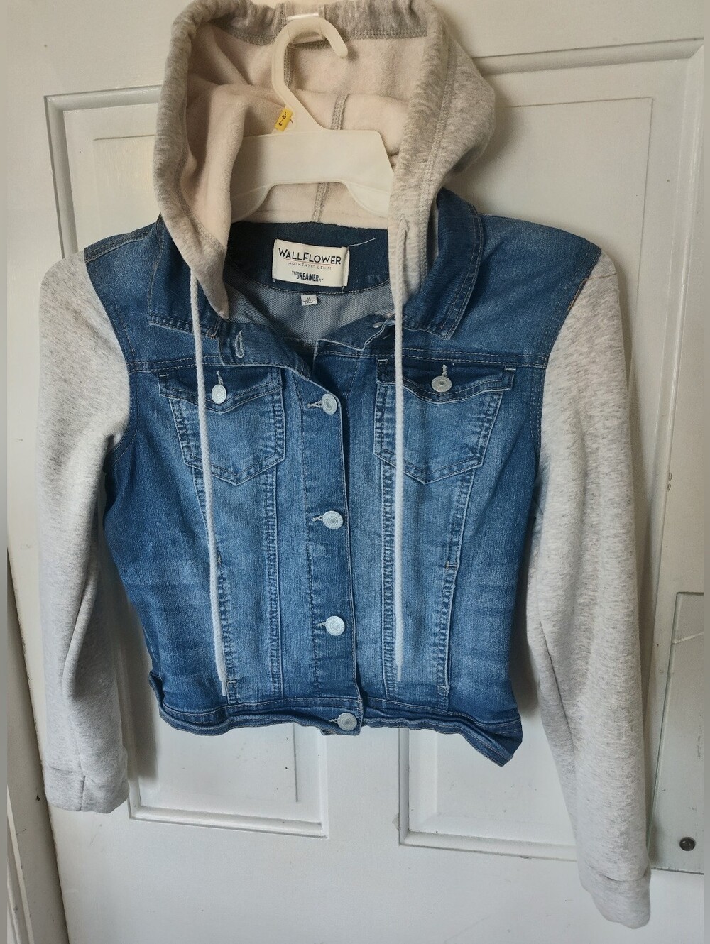 Girls Denim Wallflower Button-up Jacket Size Medium